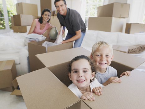 Moving van service in Stockwell for local home relocations