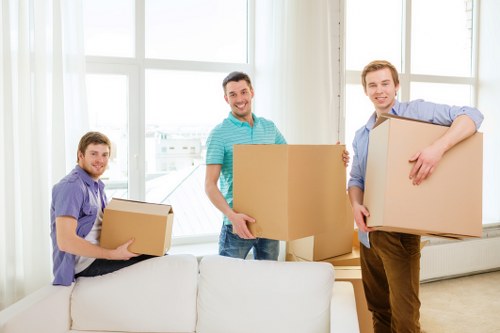 Stockwell home move with packing, transport, and unloading support